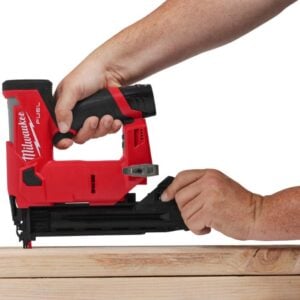 Milwaukee M12 FCN18GS-0X rechte tacker - Afbeelding 7