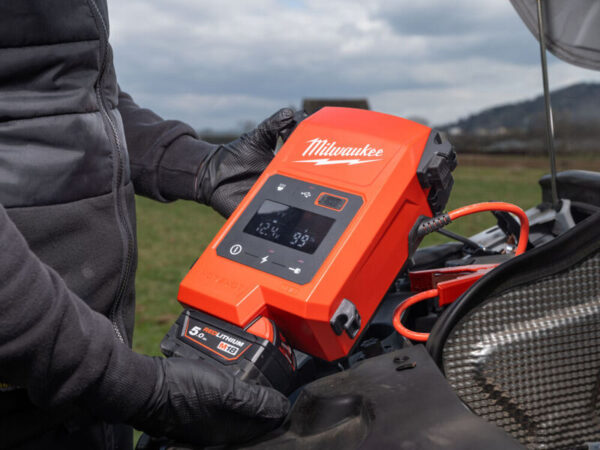 Milwaukee M18 Jump starter - Afbeelding 3